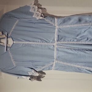 Divided Open Back Summer dress With Lace Details